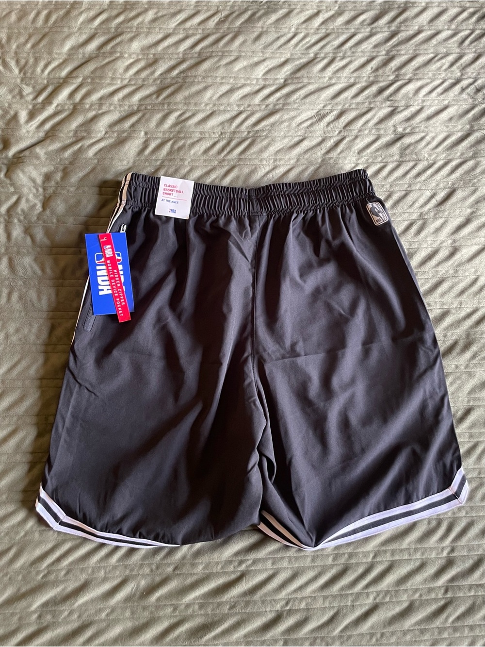 NBA Classic Basketball Shorts Black Zipper Pocket NWT Size Medium